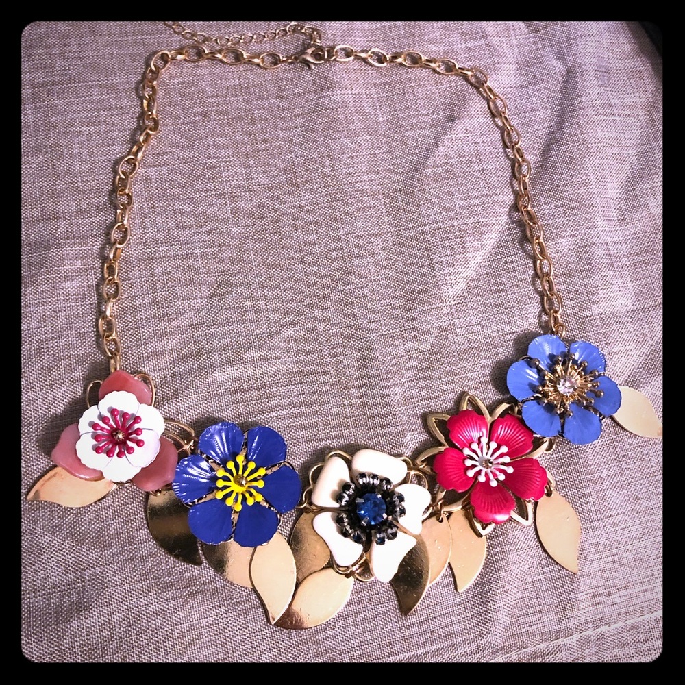 Floral Statement Necklace Gold
